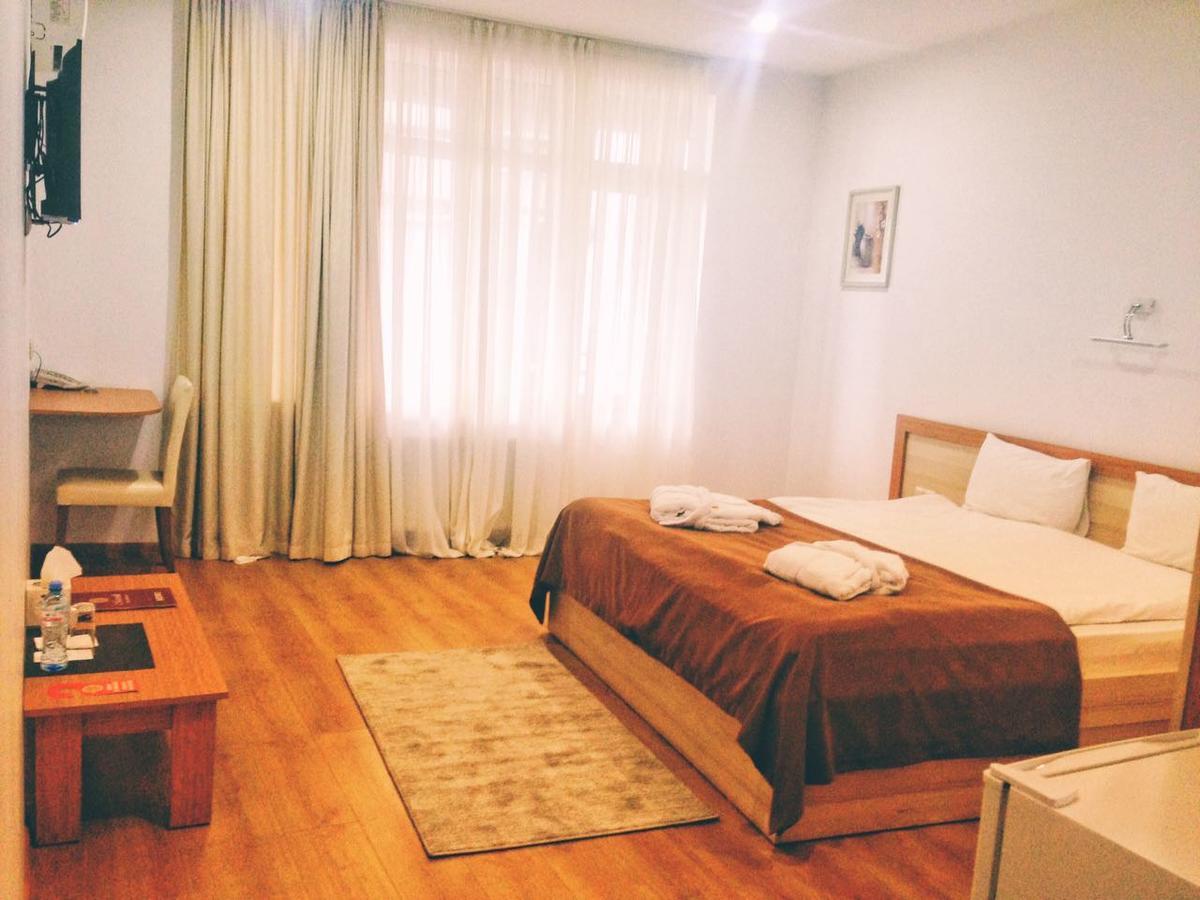 Hotel Marseille 바투미 외부 사진