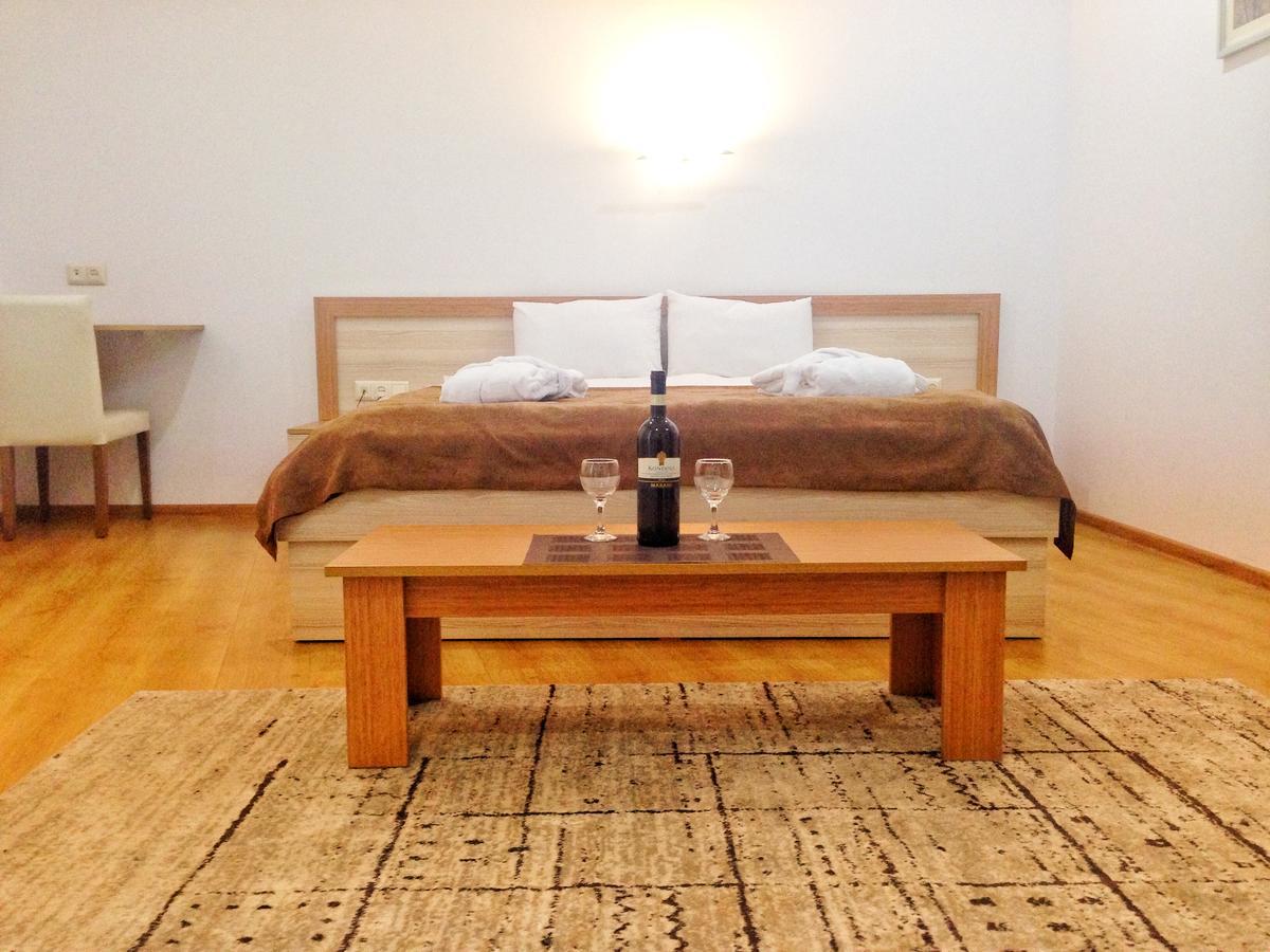 Hotel Marseille 바투미 외부 사진