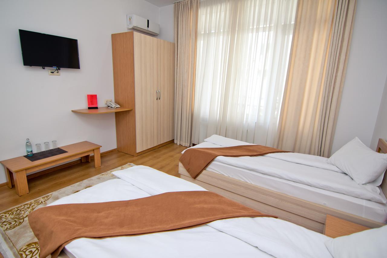 Hotel Marseille 바투미 외부 사진